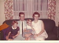 July 1962: Karen, Jim, Elizabeth, Edna